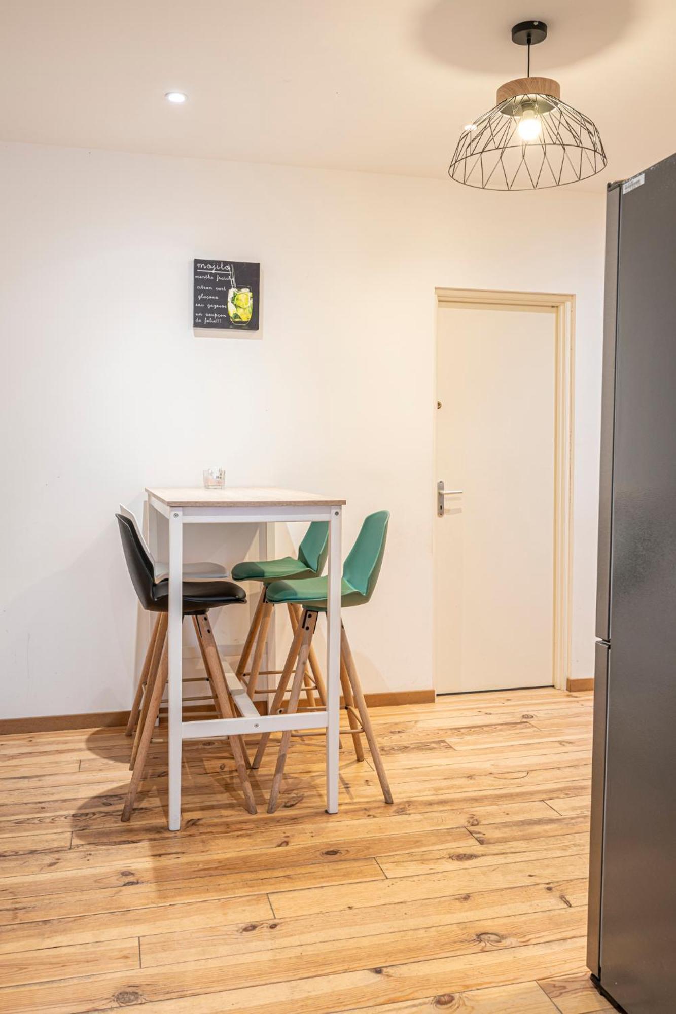 Chambre Privee Premium "La Belle Etoile" Apartment Pau Luaran gambar