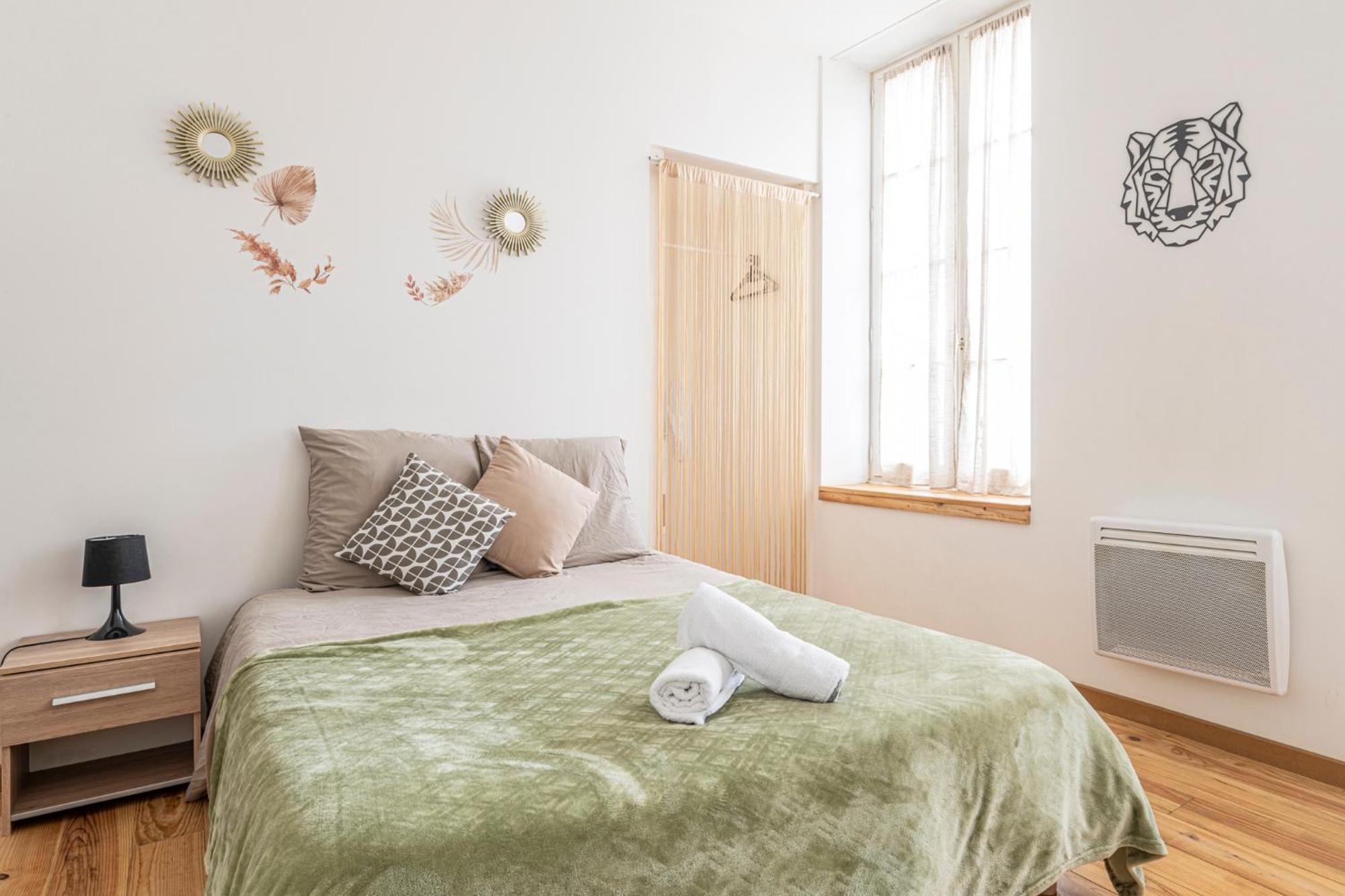 Chambre Privee Premium "La Belle Etoile" Apartment Pau Luaran gambar